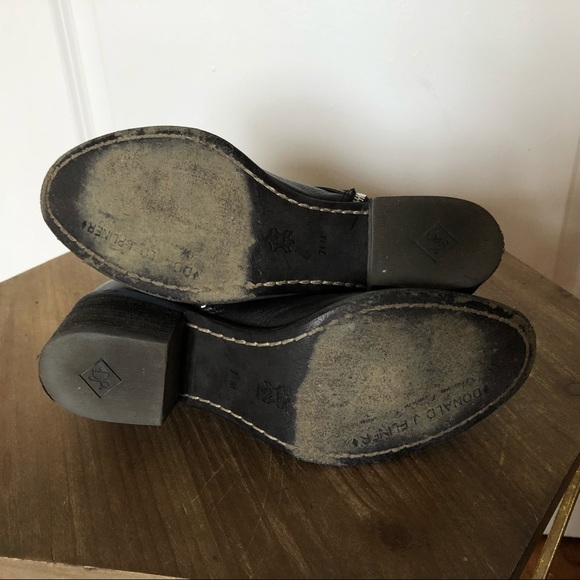 Donald J Pliner “Diem” black leather ankle boots - Picture 3 of 5